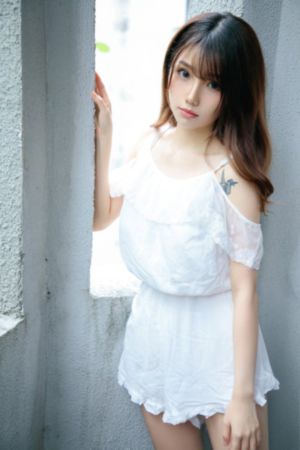 欧美三级跳女学生_4K免费观看超清