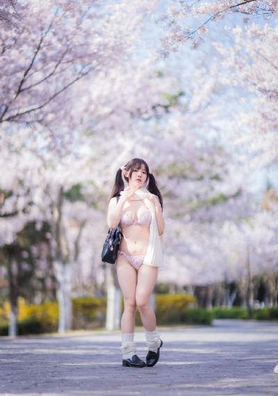 亚洲伊人成无码综合影院_BD高清迅雷在线观看