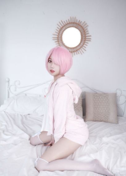 亚洲欧美另类制服丝袜_电影在线观看免费