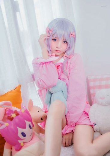 欧美亚洲中文制服_剧情片在线观看高清
