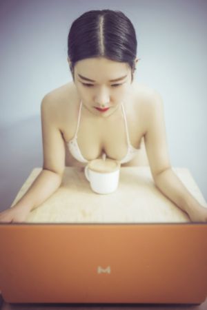 视频美女跳舞_蓝光免费在线播放