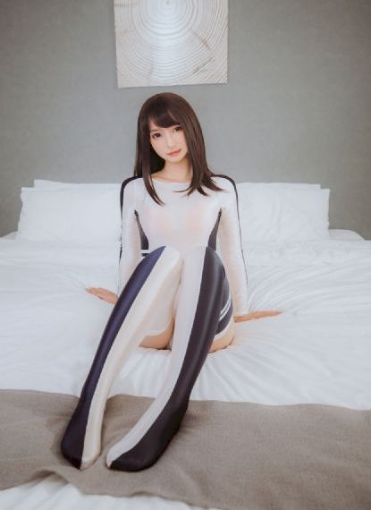 女人裸体姓交片_HD免费观看韩国