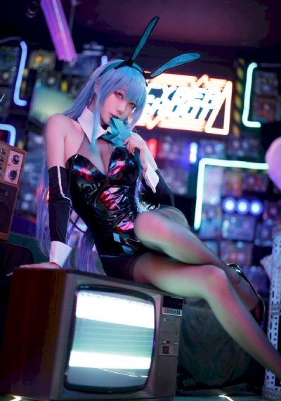 欧美美少妇被xx_1080P高清完整版