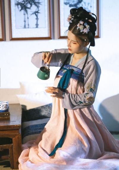 激情图区欧美色图_HD免费观看