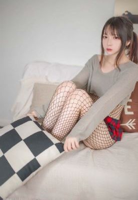 欧美情趣吊带袜套装_1080超清在线观看